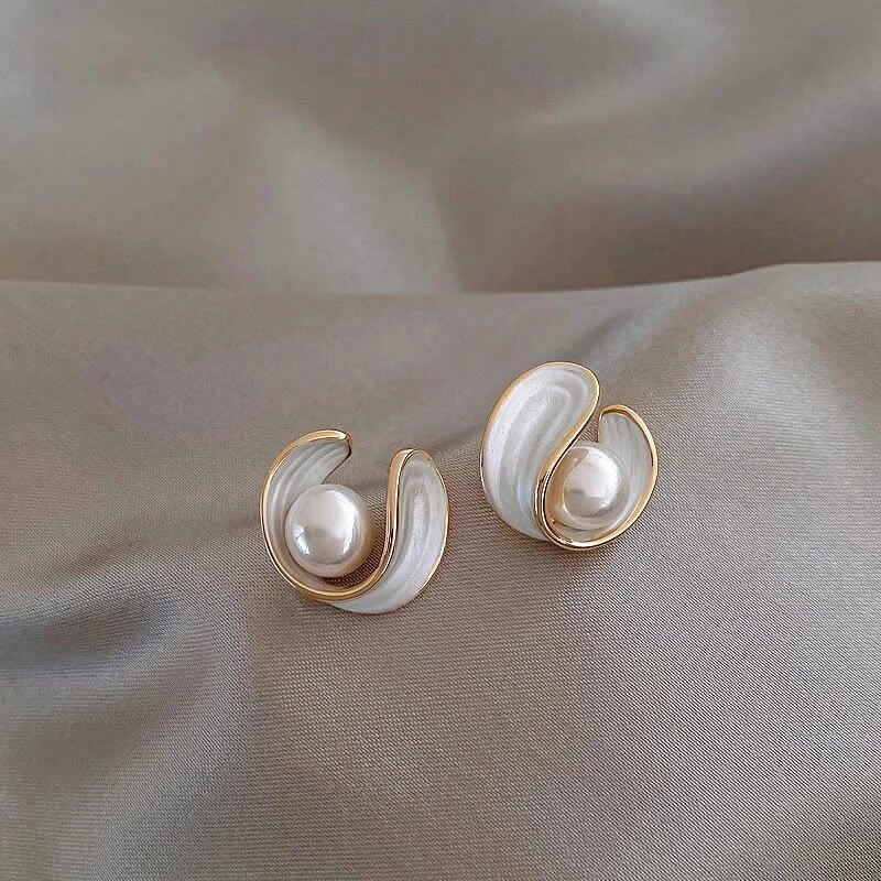 Angie | Luxury White Pearl Earrings