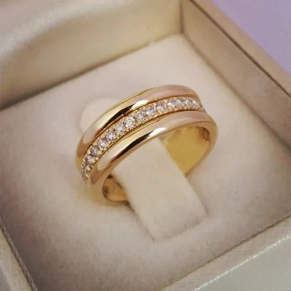 Alison | Elegant Double Ring with Zirconia Inlay
