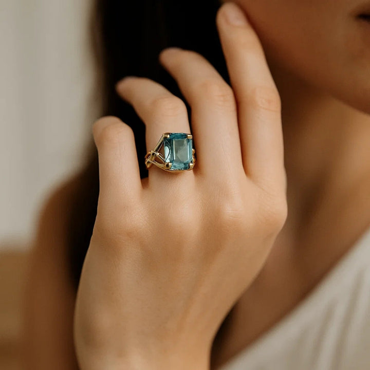 Melissa | Vintage Gold Blue Zirconia