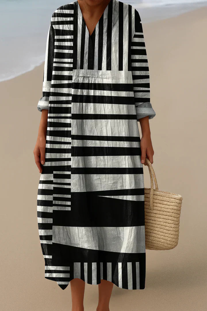 Elara | Monochrome Maxi Dress