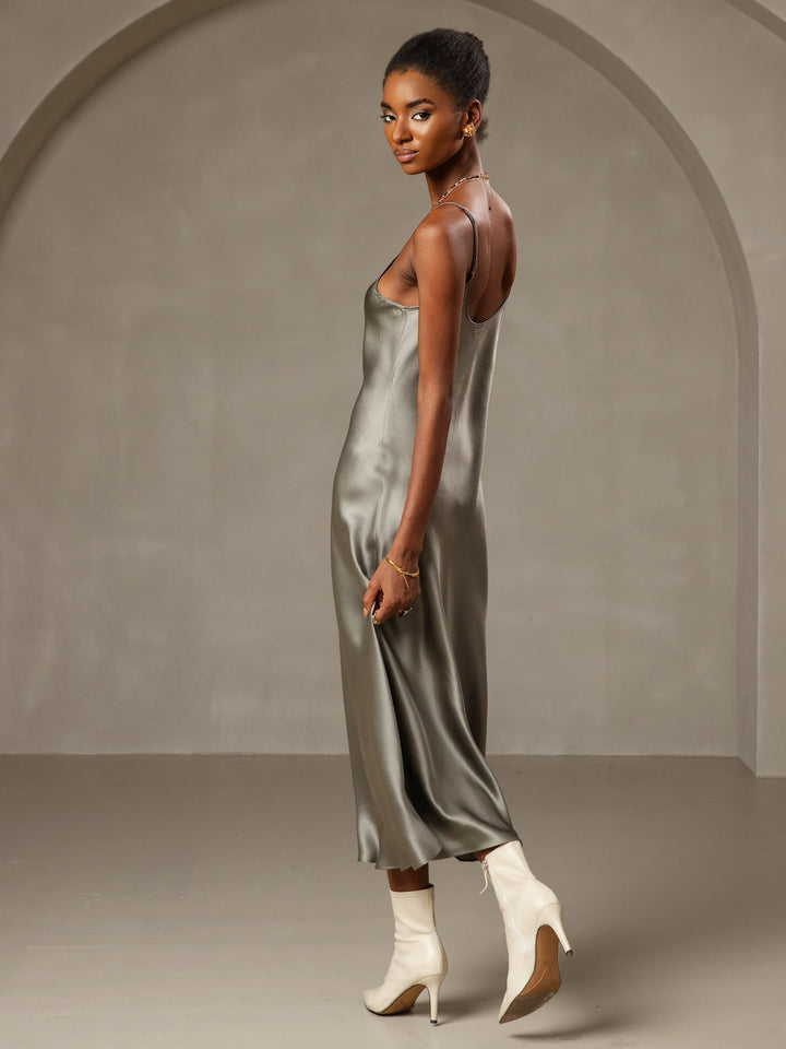 Cleo | Elegant Spaghetti Strap Nightgown