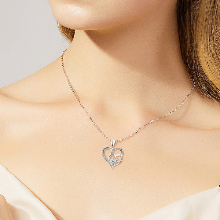 Aurielle™ | Heart and Paw Shaped Pendant Necklace