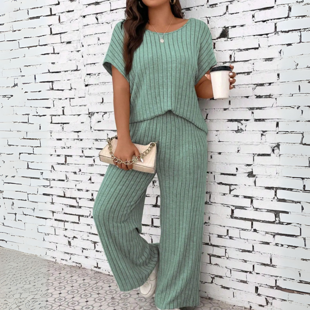 Wanda™ | Casual Plus Size Short Sleeve Top and Pants Set