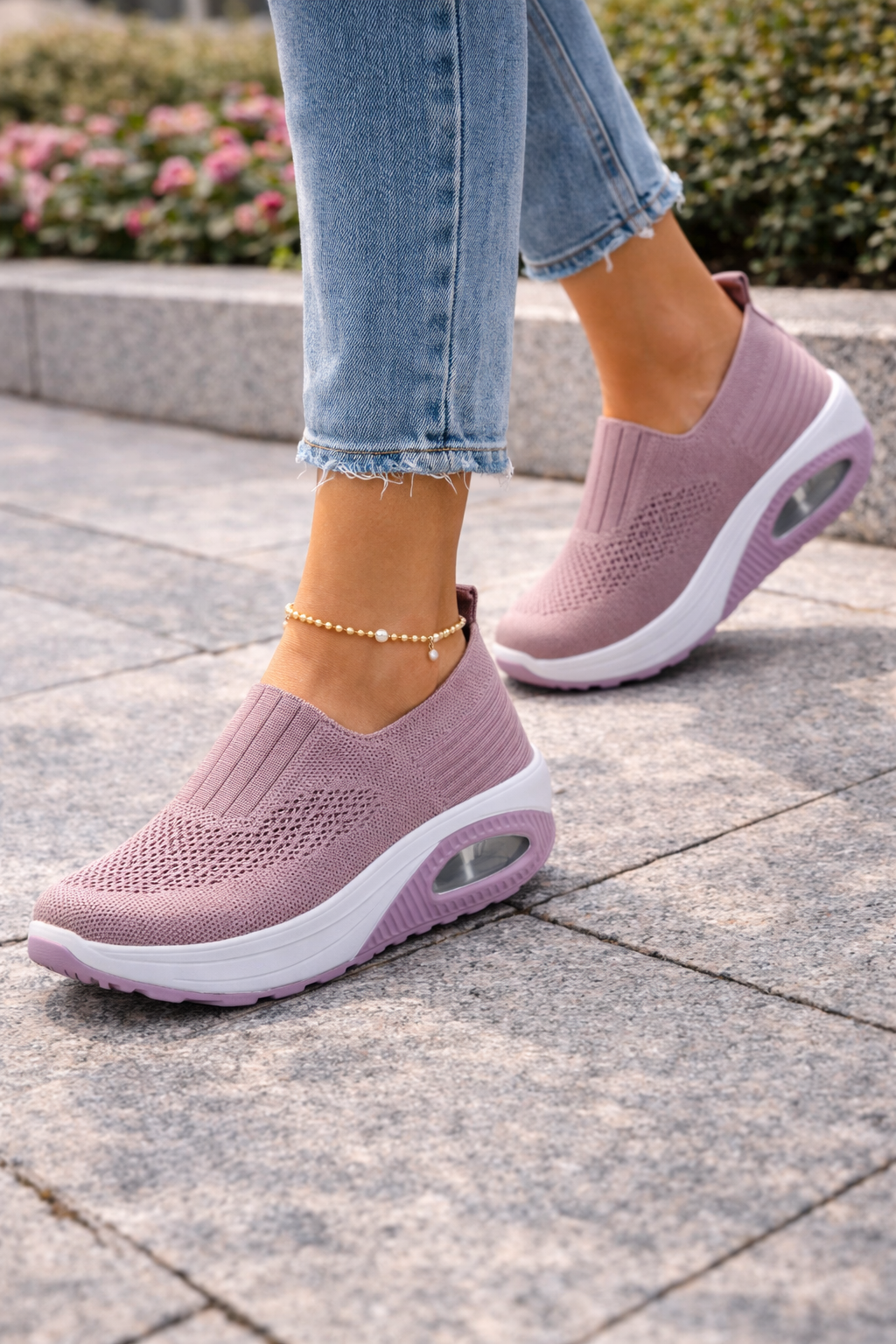 Indi | Slip-On Walking Shoes