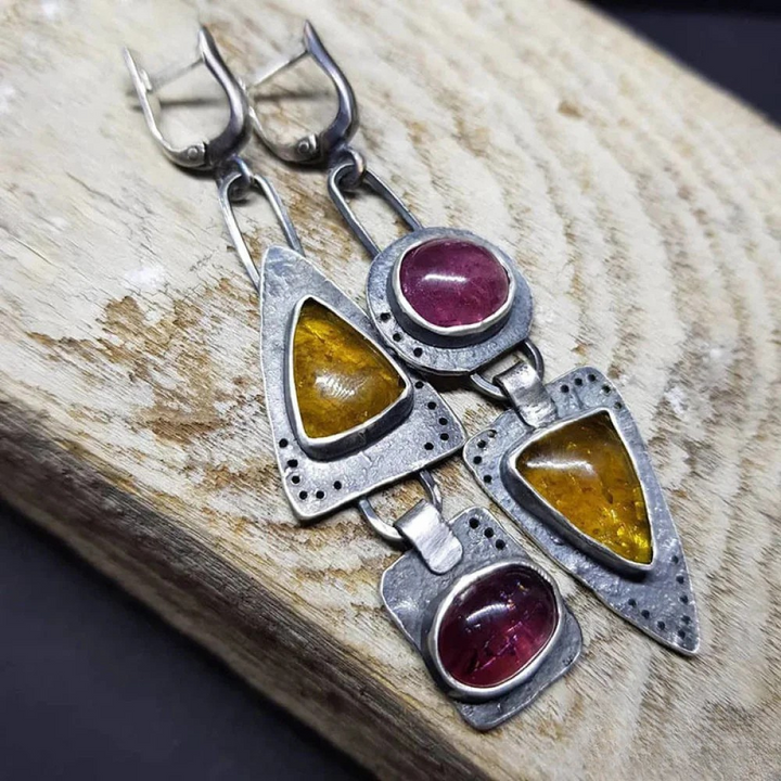 Rhea | Retro Triangular Geometric Earrings