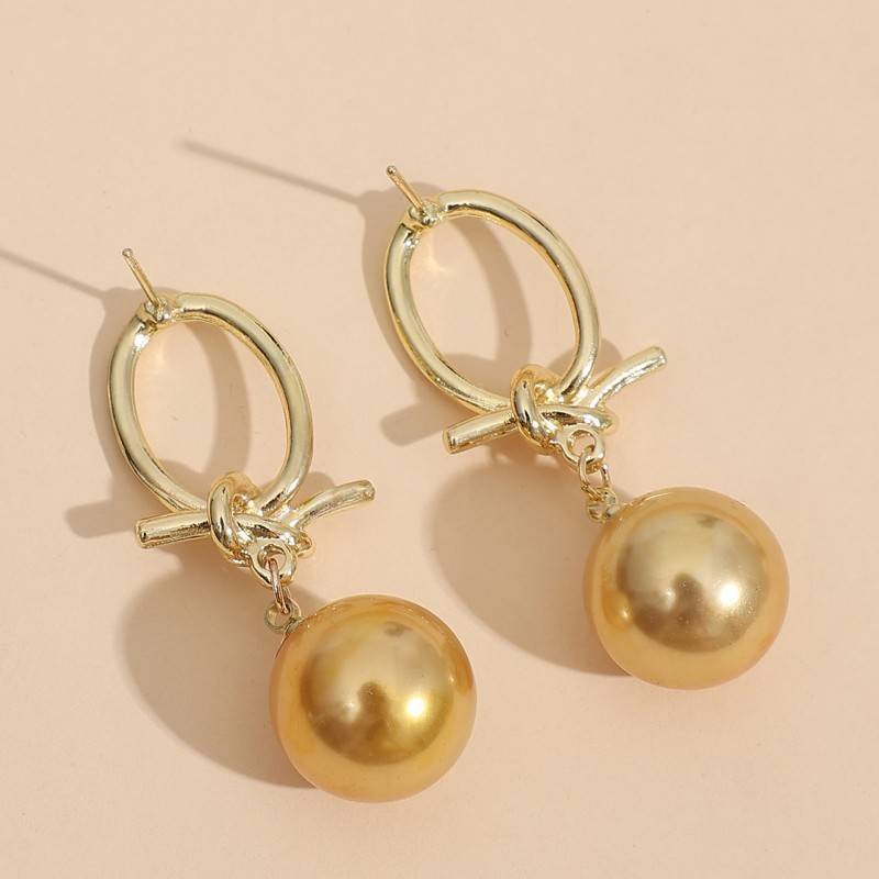 Thelly | Golden Pearl Hoop Earrings