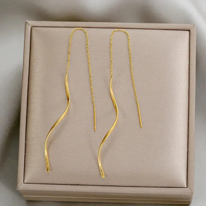 Jema | Long Earrings with Wavy Design