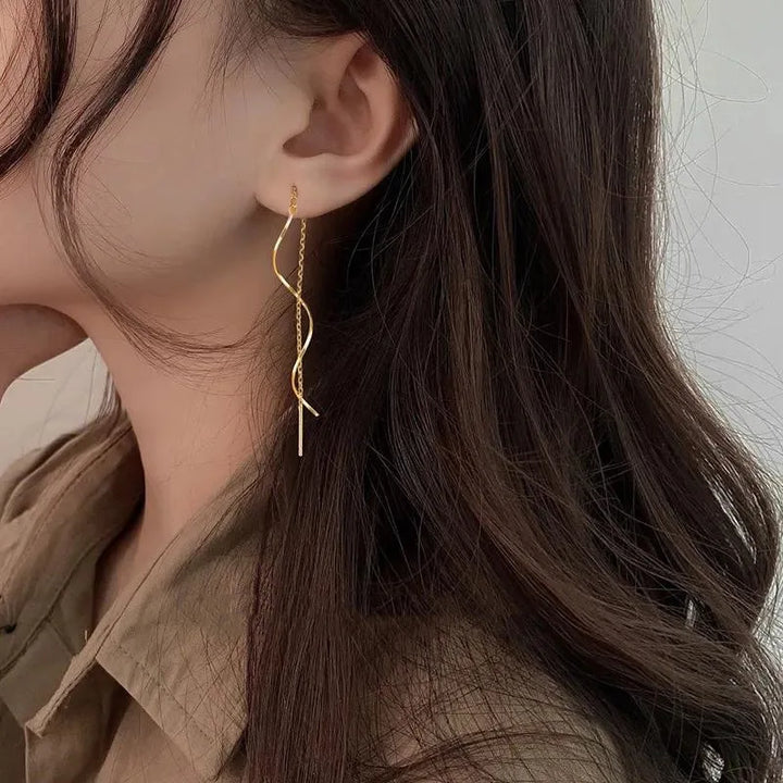 Jema | Long Earrings with Wavy Design