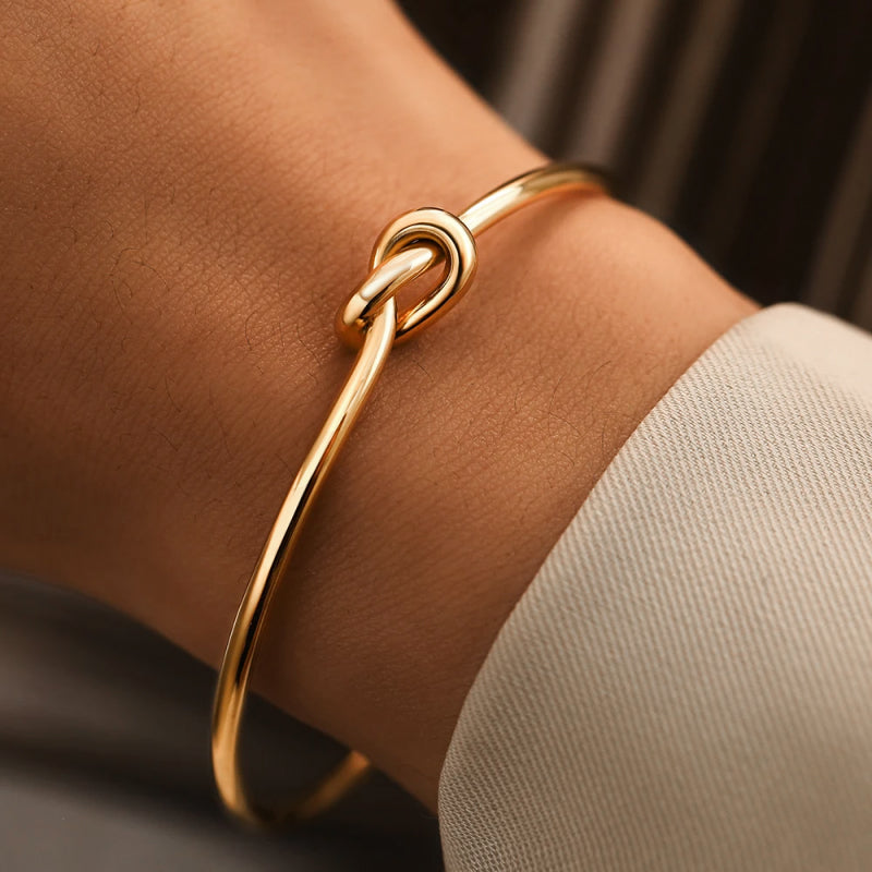 Abie | Adjustable Vintage Knot Bracelet