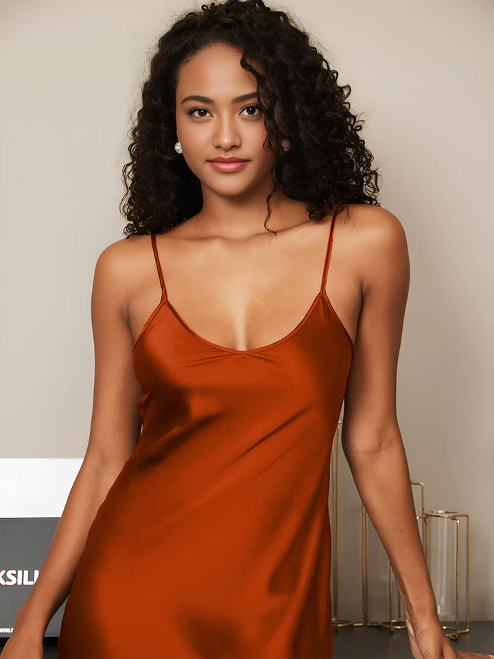 Cleo | Elegant Spaghetti Strap Nightgown