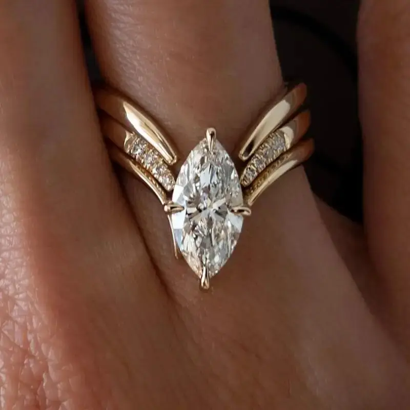 Brooke | Drop Gold Ring