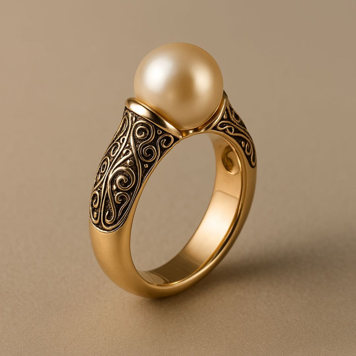 Prue | Vintage Pearl Golden Ring
