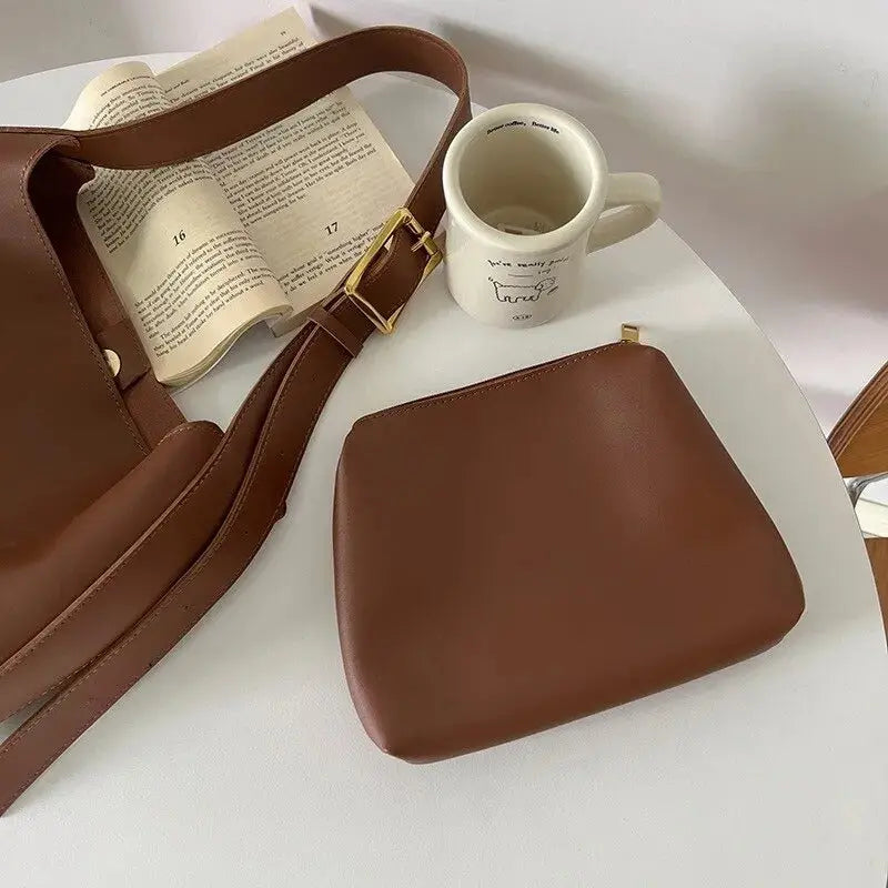 Christy | Simple Tote Bag