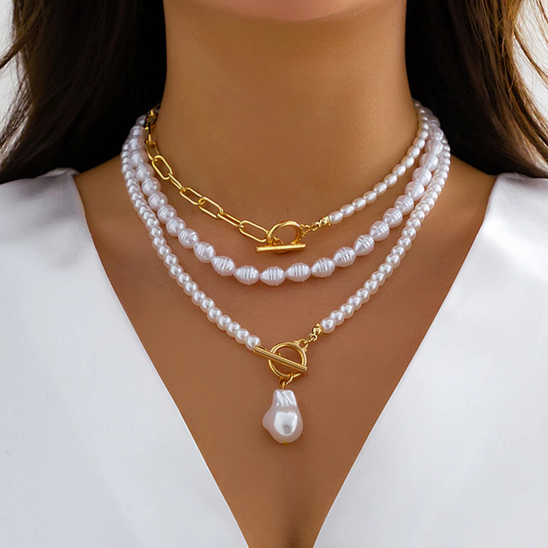 Anita | Vintage Pearl Necklace in Multi-Layer Design