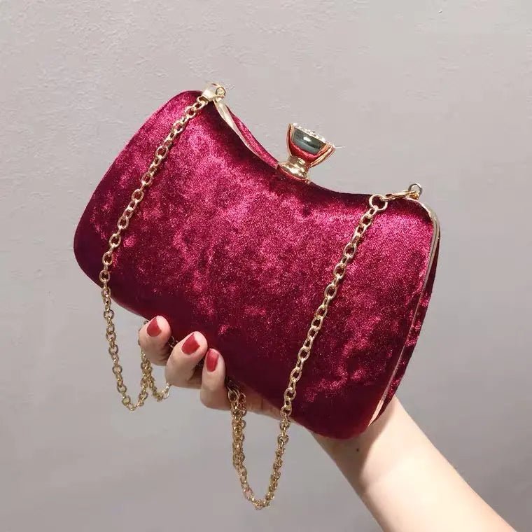 Sara | Wine Red Velvet Clutch with Decorative Closure & Metal Handle – Elegant Evening Bag for Women